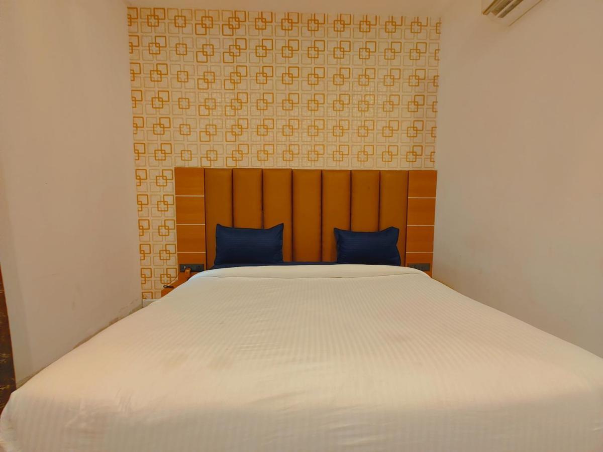 Avadh Sunshine Palace Hotel And Resort Ayodhya Exterior foto