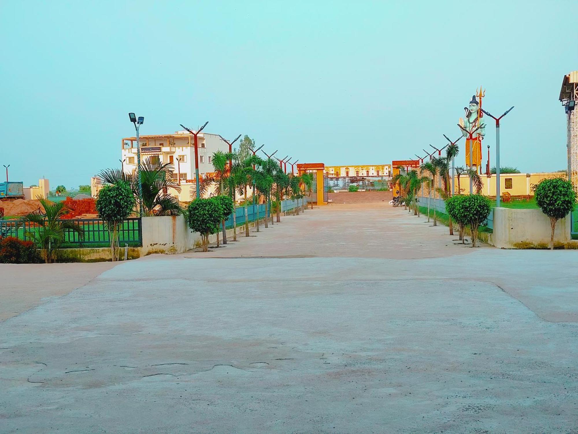 Avadh Sunshine Palace Hotel And Resort Ayodhya Exterior foto