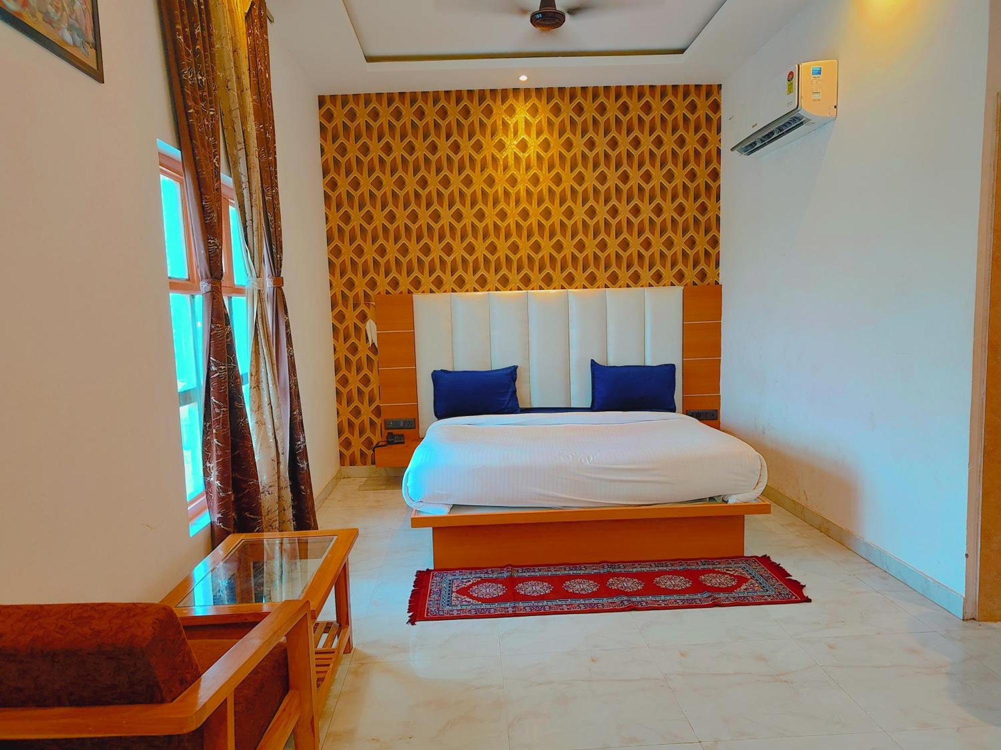 Avadh Sunshine Palace Hotel And Resort Ayodhya Exterior foto